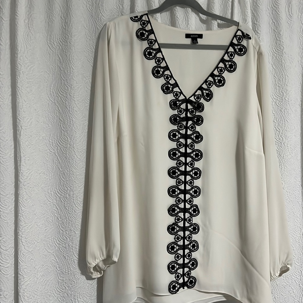 White Alfani blouse with black design, beautiful blouse